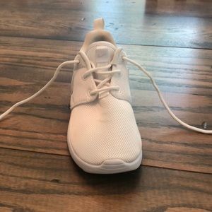 White Nike’s